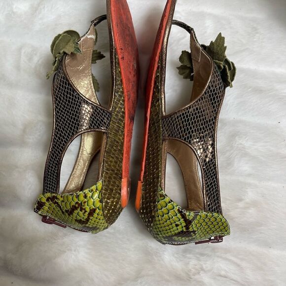 Poetic license Island surprise sandals bronze&green snake skin printSZ8.5 - Picture 6 of 8